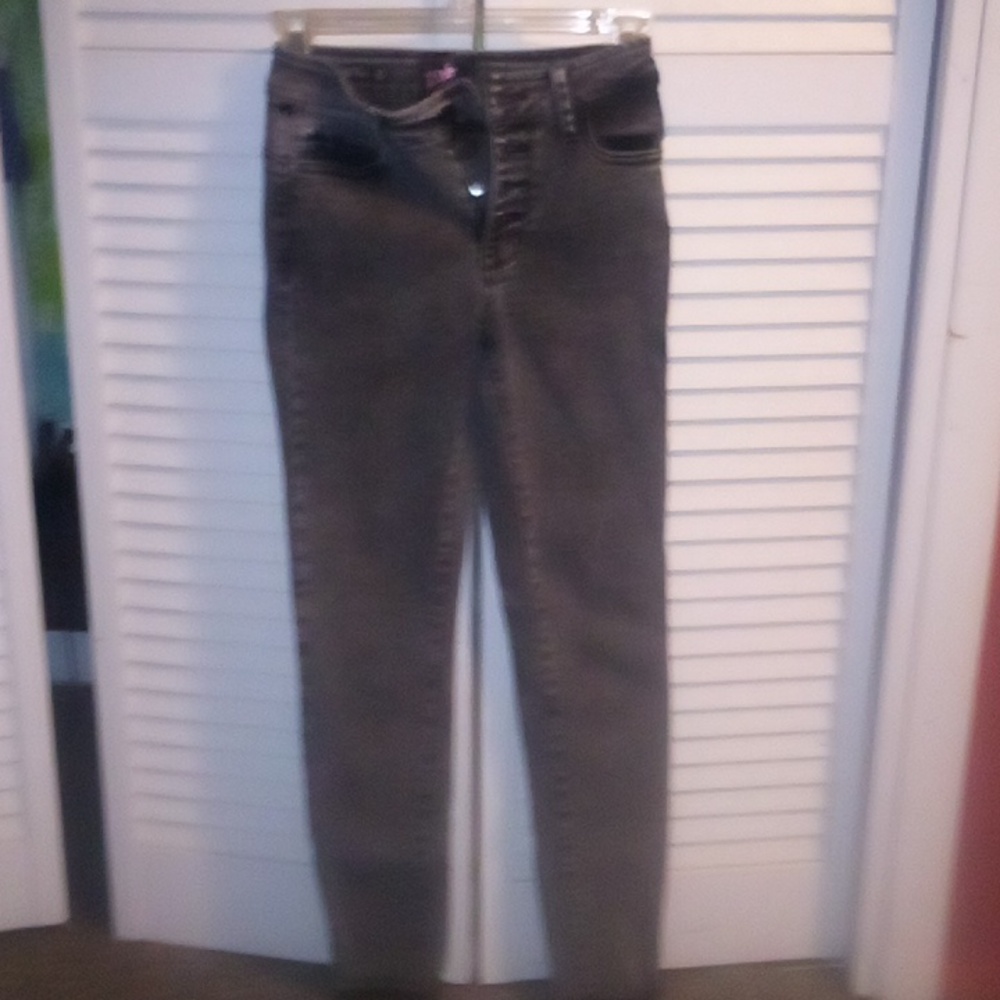 Zoë High Rise Skinny Ankle Cuffed Jeans